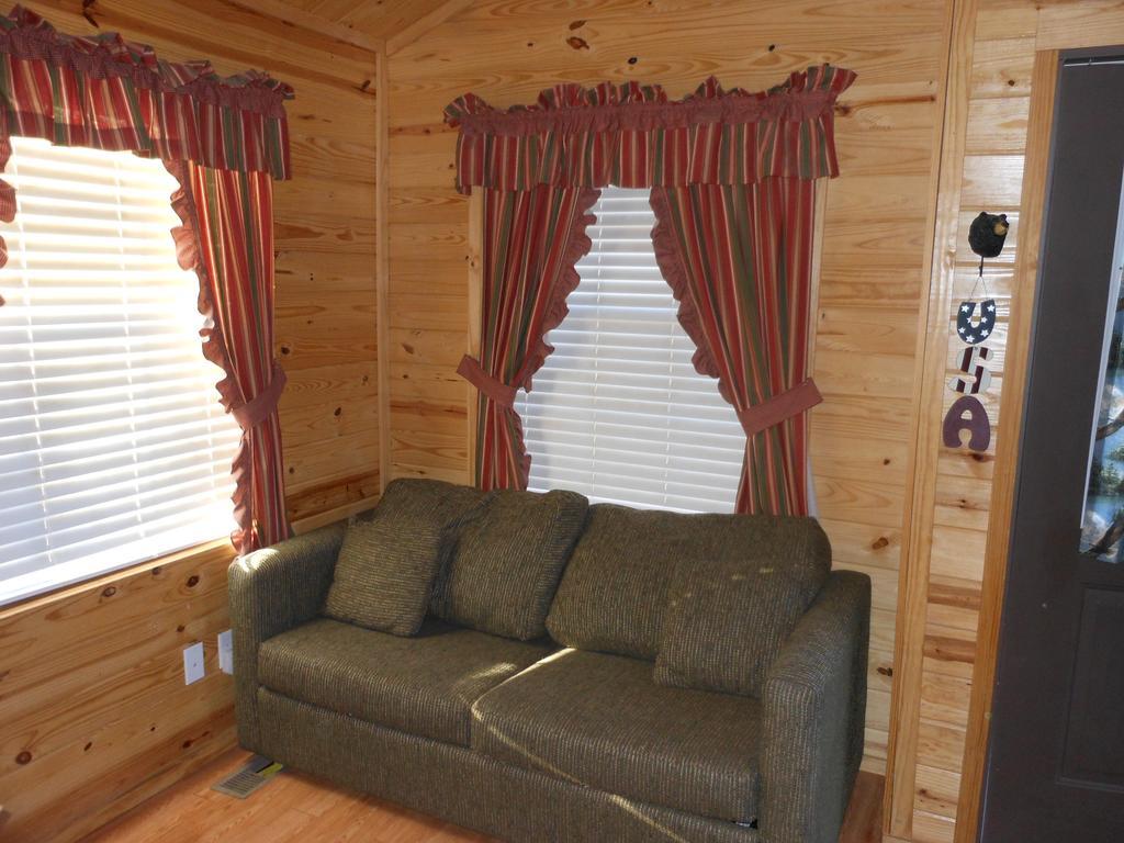 Oakzanita Springs Camping Resort Cabin 1 Descanso Ngoại thất bức ảnh