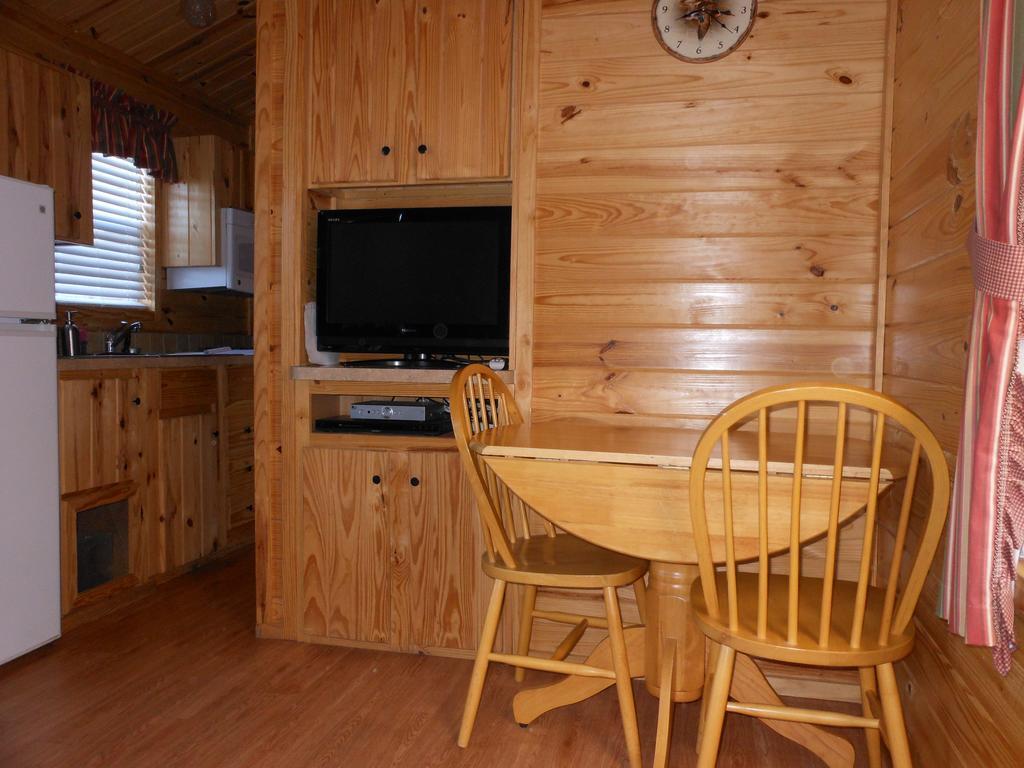 Oakzanita Springs Camping Resort Cabin 1 Descanso Ngoại thất bức ảnh