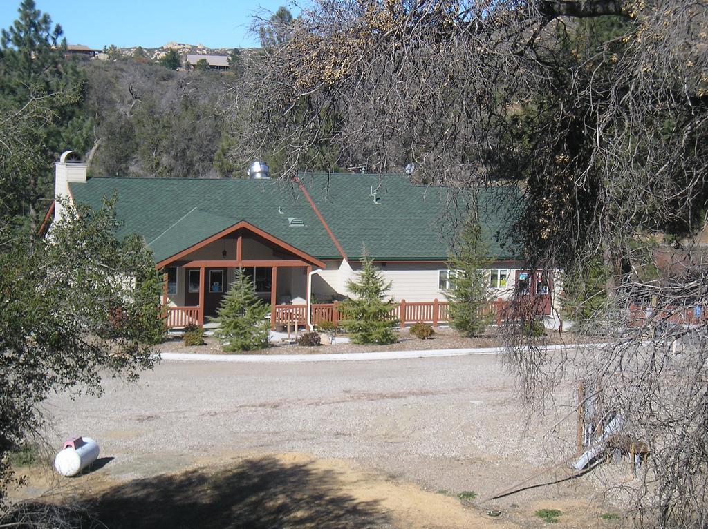 Oakzanita Springs Camping Resort Cabin 1 Descanso Ngoại thất bức ảnh